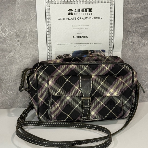 Burberry Light Purple and Black Nova Check Blue Label Camera Bag with COA - Picture 1 of 16
